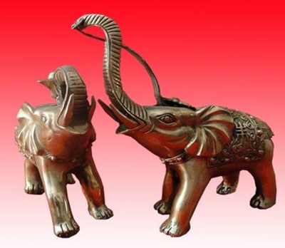 銅雕大象與護膚品 藝術與美的跨界對話